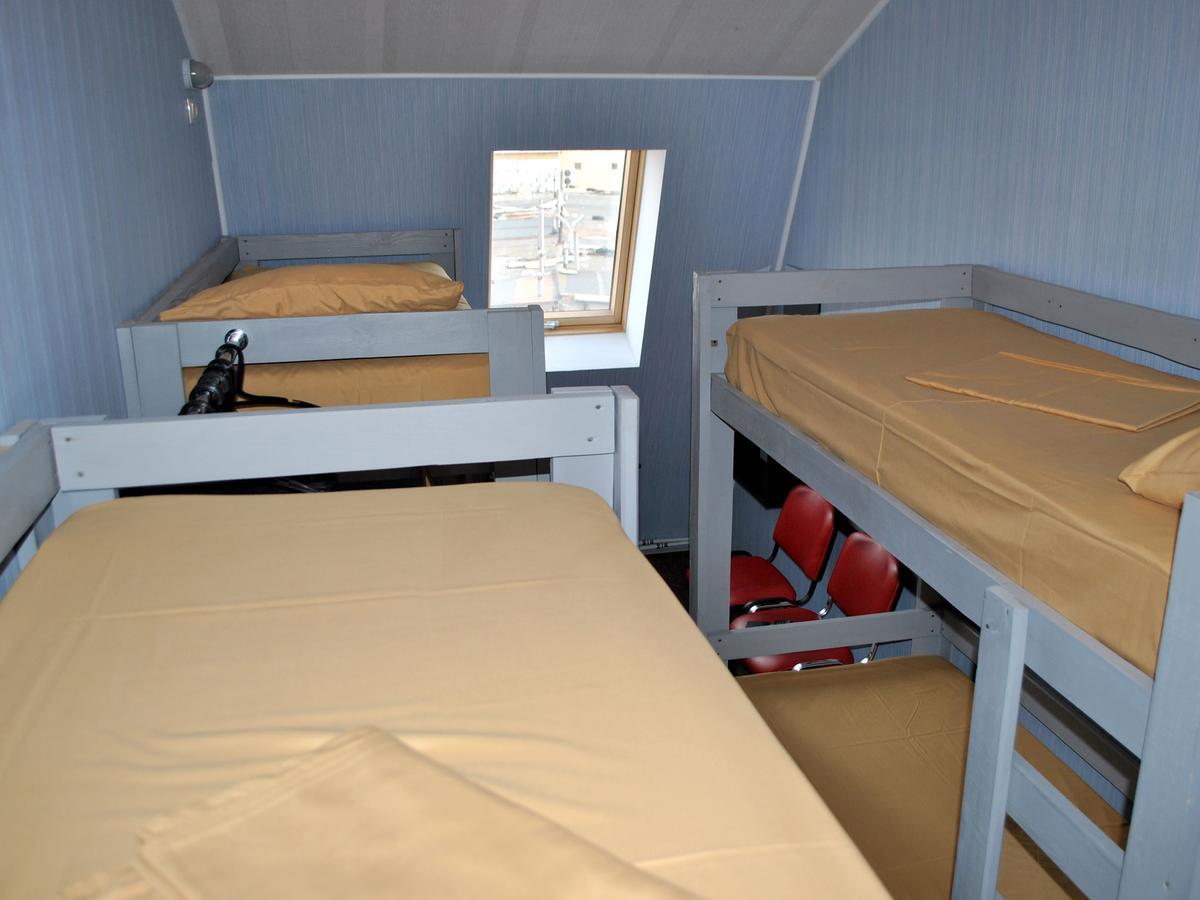 Hostel Darnitsa1 Київ Екстер'єр фото