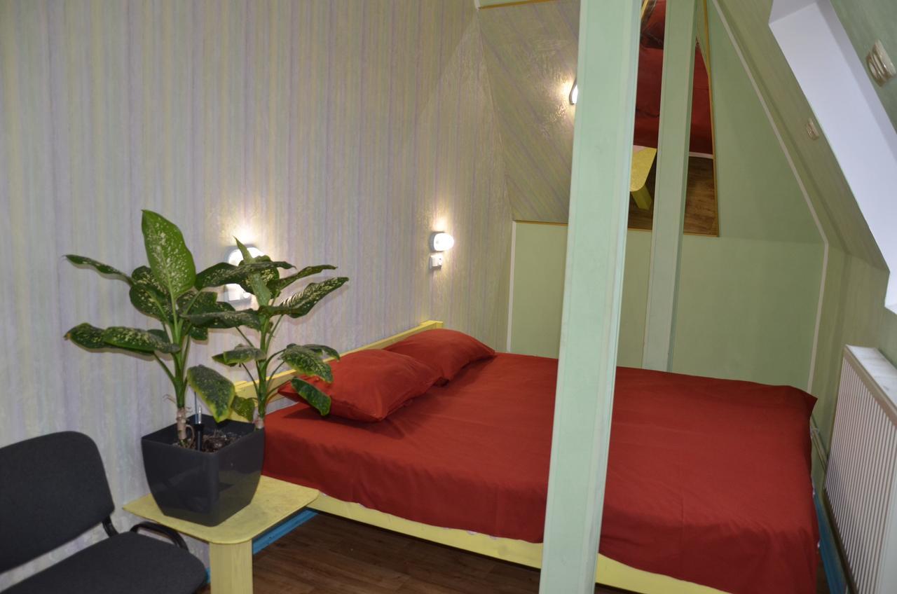 Hostel Darnitsa1 Київ Екстер'єр фото